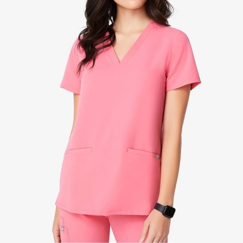 FIGS Neon Pink Casma‎ Three-Pocket Scrub Top XS Nurse Doctor Healthcare